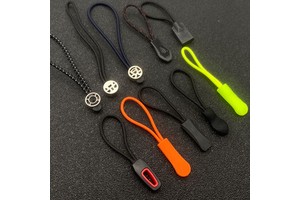 Custom Logo Silicone Zipper Pulls Custom logo Soft PVC Rubber Zipper Pullers with String for Bags/Garments