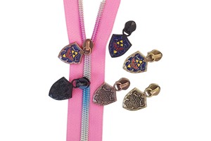 High Grade Bag Hardware Metal Made Zipper Puller Custom Engraved Logo Enamel Metal Zipper Pull