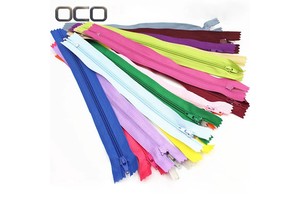 Wholesale In-stock Sales Cierres Cremallera Auto Lock Slider Zippers 3# Nylon Zipper Sewing Closed End Zippers for Clothes