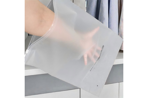 Offset Printed PE Frosted Plastic Ziplock Bag for T-Shirts PE Plastic Bag Zipper Bag for Packaging