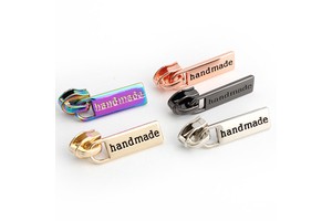 Luxury New Design Rainbow Nylon Metal Slider Zipper Puller Custom 5# Logo Engraved Durable Letter Slider for Handbags