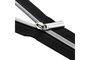 Custom Logo Nylon Zipper Jacket with Open-End Zipper for Garments Shoes Featuring Zipper Puller in Sizes 3# 5# 7# 8# 10#