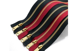 Zippered Bag Black & Red Fabric HIgh-quality Gold Zipper Puller Custom Size Blank Canvas Zipper Bag