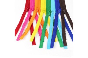 High Quality No.5 Resin Open-end Jacket Plastic Zippers for Sewing Self-looking Resin Zippers for Garment Various Colors/Lengths