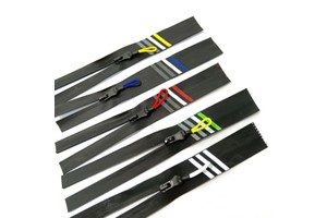 High Quality Fashion Customized 3# PU Nylon Waterproof Zipper for Sportswear