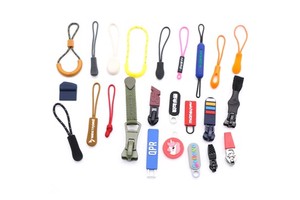 Manufacturer Custom Pattern Embossed Colorful Rope Zip Head Silicone Zipper Slider Cartoon Soft Pvc Rubber Zipper Pullers