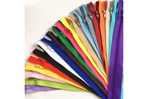 OCO Fast Delivery 3# Nylon Zipper Closure 25 Colors Plastic Zipper for Pant & Clothes Accessories 48 Hours in Stock