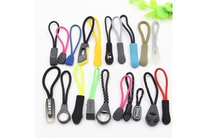 Direct Factory Supply Decorative Resin Zipper Pulls PVC Zipper Slider and Puller Durable Elegant Plastic Zipper Slider/Puller