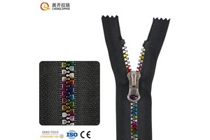 CHENQI Fashion Style Custom 5# 8# Coating Rainbow square Shape Pom Zips Teeth Plastic Resin Zipper for Jacket