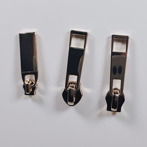 OEM ODM Custom Logo Style Zinc Alloy Nickel-Free Non-Lock Metal Zipper Pull Sliders Accessories for Bags