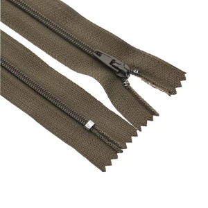 High Quality Strong Teeth 3# Closed End Zipper Nylon Clothing Pants Pillow Coil Long Chain