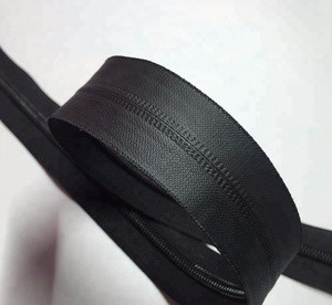 High Quality No.5 Waterproof Nylon Zipper with Non Lock Slider Premium Product in Zipper Category