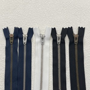 Wholesale From Factory Source for No. 3 No. 4 Self-Locking Closed-End Brass Metal Jeans Zippers Spring Puller Garment Use