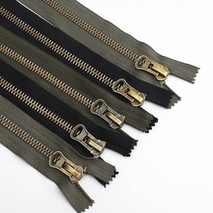 No. 8 Closed End Antique Brass Metal Zipper for Coats Overcoats Jackets and Pocket Accessories