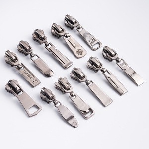 Metal Zipper Head Rack Plating Resin Zipper Slider