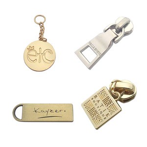 Custom Engraved Logo Metal Brand Zipper Pull Charms, Custom Made Bag Metal Zipper Slider Puller for Handbag Garment