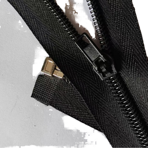 Custom Processing 5mm Nylon Double Needle Zipper Pulls for Garments/Bags Plastic End Zippers