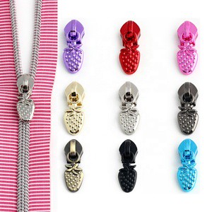Nolvo World Security Strawberry Shape Zinc Alloy Zipper Slider 5# Nylon Zipper Puller for DIY Sewing Garment Hardware