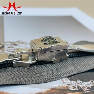 HW 8# Suitcase Slider with Combination Lock Explosion-proof Nylon Zipper Slider #8 Zipper for Luggage