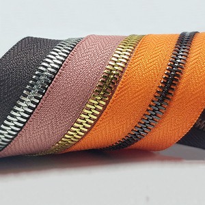 No.5 Yardage Metal Zipper by Yard for Bags Handbags Two-way Pull Double Point Teeth Copper Zipper by Roll