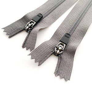 Sbs Brand 3# Nylon Closed-mouth Semi-automatic Lock YG Head Film Suitable for Jacket Pocket Riding Clothes Breast Pocket Zipper