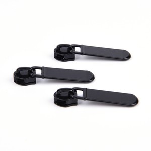 Dawei Brand Custom Size 5# 7# Custom logo Metal Custom Zipper Slider for Bags/luggage/handbag/clothes/backpack/tent