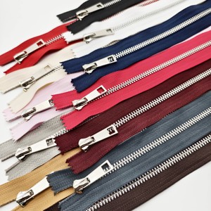 Primo Spot Goods Factory 48 Hours Fast Delivery Stock 3# Eco-Friendly Customized Colors Open-End Brass Metal Zippers Trousers