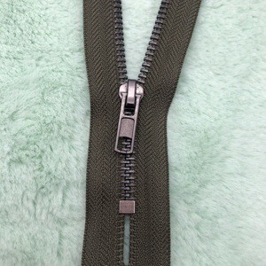 Antique Silver 5# CLOSED-END Metal Zipper Smooth and Lag-Free Factory Direct Sales