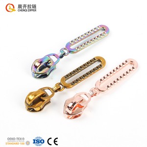 CHENQI Exquisite Rainbow Color Metal Zipper Slider Custom Zipper Pull Creative Pattern Zipper Puller Head
