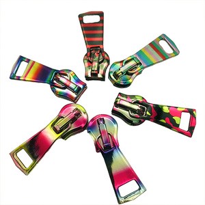 Hengda Factory Customizedfashion Coloured logo Zipper Pulls Metal Zipper Slider rainbow Zip Pullers