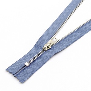 Factory Direct Supply Versatile No. 3 Zinc Alloy Open-End Zipper with Auto Lock Slider Durable Metal for Garments and Bags