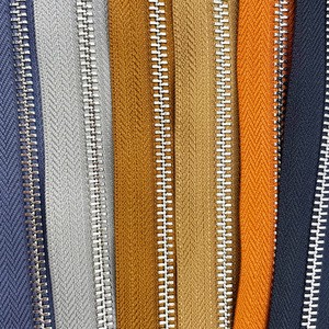 Factory Custom Copper Zippers 3# Metal Zipper Gold Teeth Auto Lock 20 cm Closeded Brass Zippers for Jeans