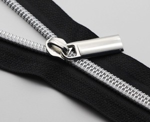 Wholesale Custom Logo Clothing with Gold Silver Metal Zipper Eco-Friendly Sewing Features