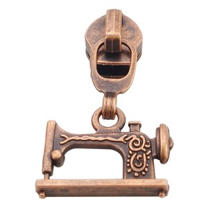 Hot Selling Custom Metal Zipper Slider Nylon Zipper Pull for Bags or Hoodie