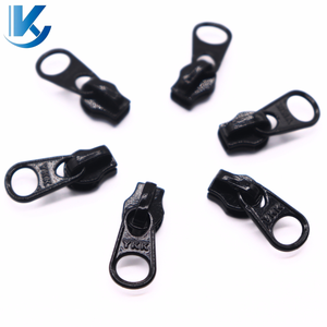 Original 03C DFW YKK Zipper Puller No.3 Reverse Nylon Puller Luggage Chain Head YKK Puller Large Quantity in Stock