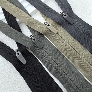 Invisible Nylon Zippers No. 3 4 5 with Plastic Pull Tabs Non-Lock Slider for Pants Skirts Bags