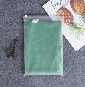 Custom Size Waterproof Frosted Zipper Plastic Recycled Zip Block Packaging Poly Bags for Clothes 10X13 Dress t Shirt