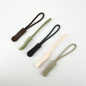 Custom Drop Plastic Soft Plastic Pull Tail Cord Zipper Head Pull Loop Label Zipper String Injection Reflective Pull Head