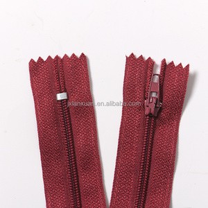 Plastic Custom Logo Plastic Garment Resin Zipper with Various Colors Bag Zipper Puller Slider by Manufacturer