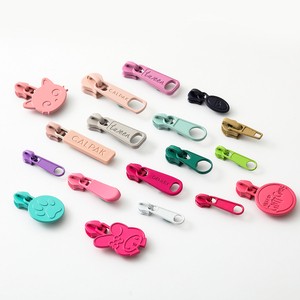 Manufacture Customizable 2#,3#, 5#, 7#, 8#, 10# Metal Plastic Material Custom Zipper Sliders With Long Puller for Garment