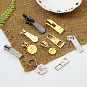2025 New Custom Embossed 3D Logo Zinc Alloy Nickel-Free Zipper Pullers & Sliders for Garment Custom Brand Design
