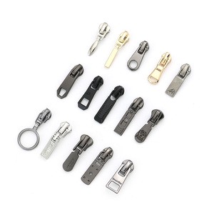 OEM Embossed Brand logo Zip Pulls Custom Designer Metal Zipper Puller With Slider for Bag / Clothing