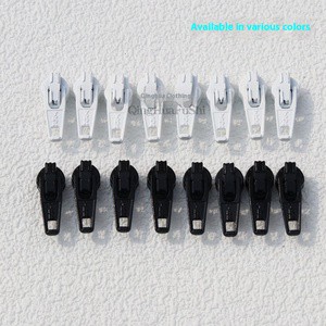 For YKK Automatic Head Large Quantities of Nylon Slider with Lock for Luggage Quilt Cover Plastic Material in Stock