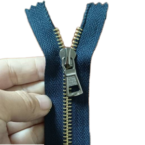 No. 5 Open-End Brass Clothing Zipper Jacket Placket Opening Metal Zipper Pull for Bags & Garments