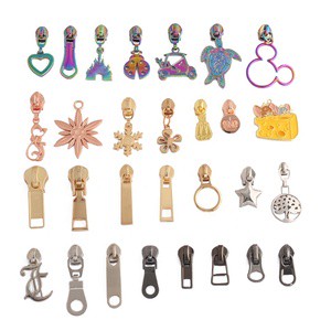 Custom Big Brand Zipper Head 3D Engrave logo Puller Zipper for Bags Hight Quality Plating Zipper Pull 5#