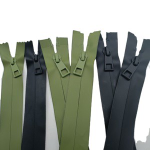Lanke Size #8 Two Way Waterproof Zipper With PU Waterproof Tape and Soft Rubber Paint Zipper Puller