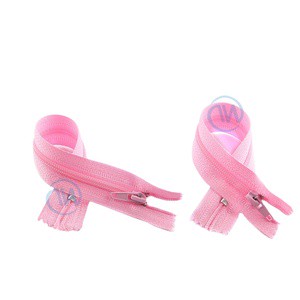 Yiwu Factory Manufacturer Home Textiles Wholesale Strong #3#4#5 Close-end Auto Lock Dyeing Color Nylon Zipper for Bag