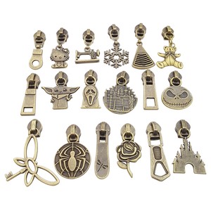 Custom Logo Metal Zipper Pull Design Handbag Alloy #5 Nylon Zipper Slider for Bag