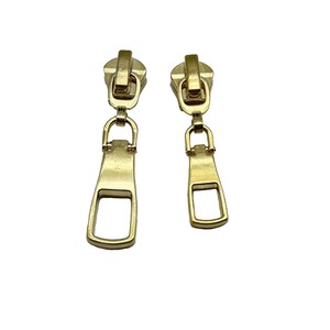 Hengda Factory Custom Gold Non Lock Zipper Puller Custom logo Metal Zipper Sliders for Universal Clothing Bags