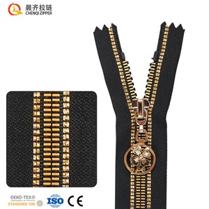 Fashion Style Custom 5# 8# Gold Teeth Vertical element Shape Zipper Teeth Plastic Resin Zipper for Down Jacket